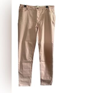 Cato size 14 Mid Rise Skinny Jeans NWT